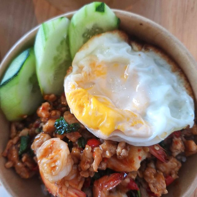 Stir-fried Basil Shrimp & Minced Pork with Rice